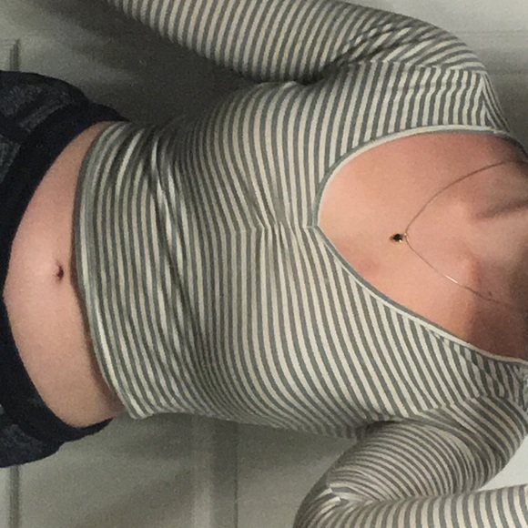 Bluenotes cropped long sleeve - Picture 1 of 4